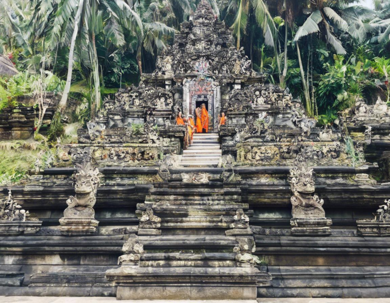 Eksplorasi Pura di Bali: Panduan Wisata Religius